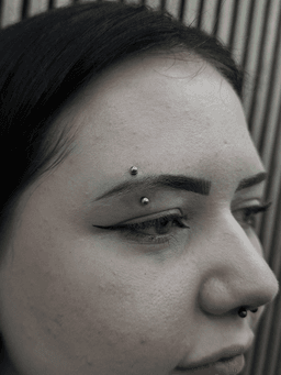 Smiley piercing professionelt udført i Horsens