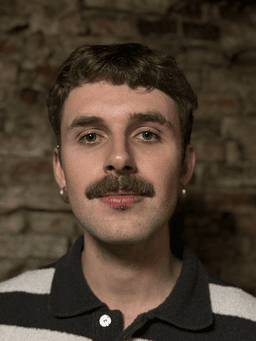 Bryst piercing eksempel